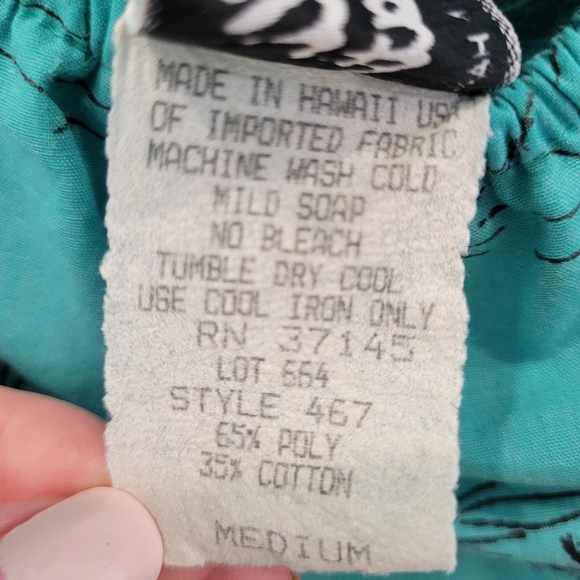 Vintage Hawaiian Dress - Picture 6 of 7